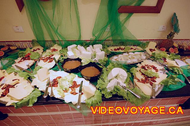 Cuba Cayo Santa Maria Iberostar Ensenachos Una amplia selección de quesos.