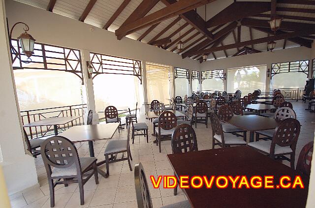 Cuba Cayo Santa Maria Iberostar Ensenachos A snack bar large enough ... It sometimes happens that it is open for dinner as a la carte restaurant where the hotel is at full capacity.