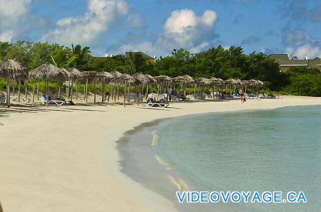 Cuba Cayo Santa Maria Iberostar Ensenachos La plage vers l'ouest termine à moins de 150 mètres.