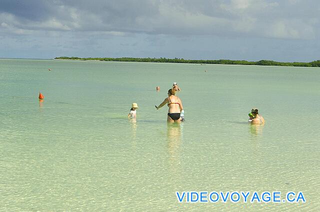 Cuba Cayo Santa Maria Iberostar Ensenachos La plage Megano est idéale pour les enfants, pas de vague, pente douce, peu profonde, pas d'algue, pas de récif,...