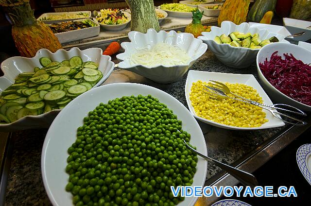 Cuba Cayo Santa Maria Iberostar Ensenachos Verduras de la barra de ensaladas