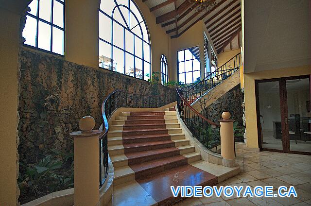 Cuba Cayo Santa Maria Iberostar Ensenachos The staircase to the lower level restaurants found there.