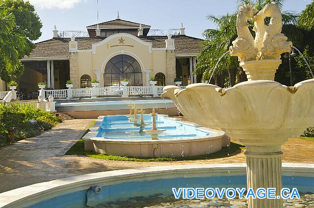 Cuba Cayo Santa Maria Iberostar Ensenachos The rear of the lobby.