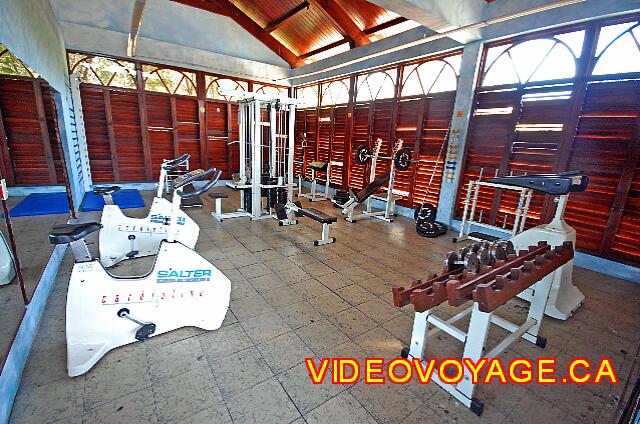 Cuba Cayo Santa Maria Sol Cayo Santa Maria The non-air-conditioned gym.