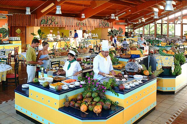 Cuba Cayo Santa Maria Sol Cayo Santa Maria Le buffet à l'arrière du restaurant.