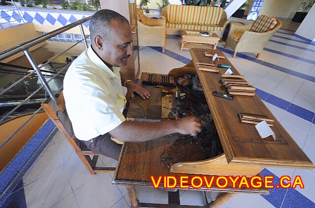 Cuba Santiago de Cuba Melia Santiago de Cuba Cigarros hechas en frente de usted.