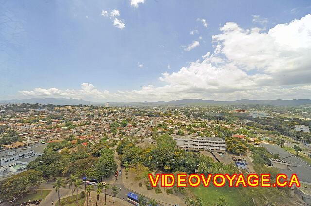 Cuba Santiago de Cuba Melia Santiago de Cuba Una hermosa vista de la ciudad desde la terraza de la azotea.