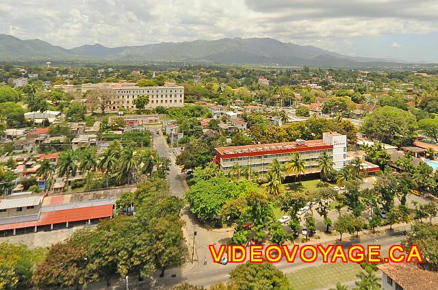 Cuba Santiago de Cuba Melia Santiago de Cuba Vamos a ver una buena parte de un barrio cubano.