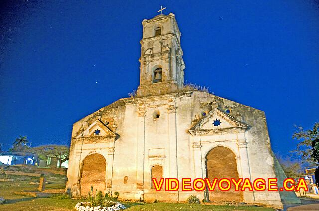 Cuba Trinidad Costasur Une vieille église abandonnée en ville.