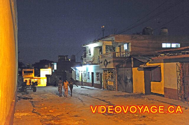 Cuba Trinidad Costasur Las calles se superponen, no hay calles rectas largas ...