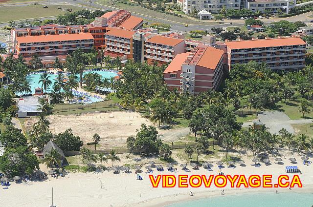 Cuba Varadero Barcelo Arenas Blancas L'hôtel situé à peu de distance de la plage.