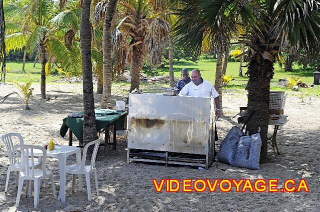 Cuba Varadero ROC Arenas Doradas A grill on the beach, while the beach restaurant was under renovation.