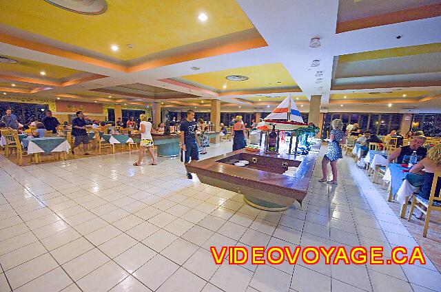 Cuba Varadero ROC Arenas Doradas Part of the buffet in the center of the room.