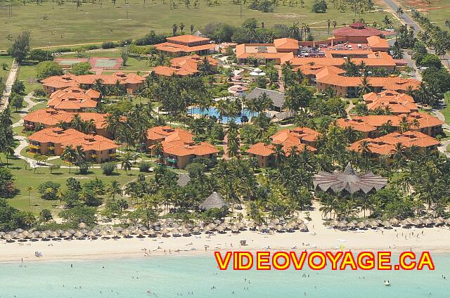 Cuba Varadero ROC Arenas Doradas An aerial view of the hotel site which is medium in size.