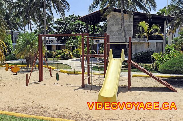 cuba Varadero ROC Barlovento Un pequeño parque infantil para los niños, pero hay club de niños.