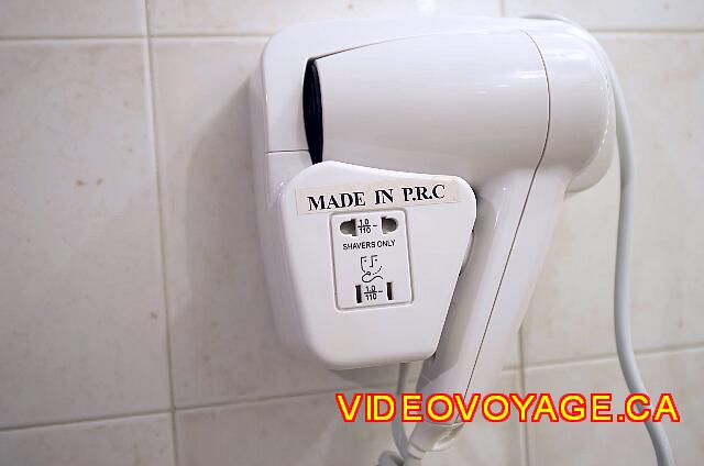 cuba Varadero ROC Barlovento The hair dryer with a power converter 110 volts and 220 volts for low power devices.