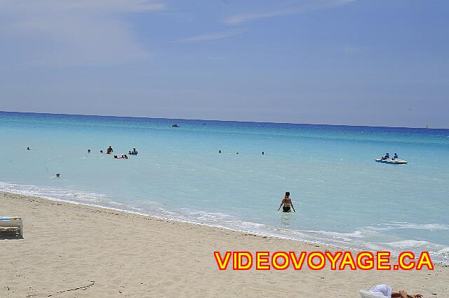 cuba Varadero ROC Barlovento Une plage sans récif et sans algue, de l'eau et du sable seulement.