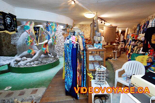 Cuba Varadero Breezes Bella Costa Una multitud de artículos para la venta.