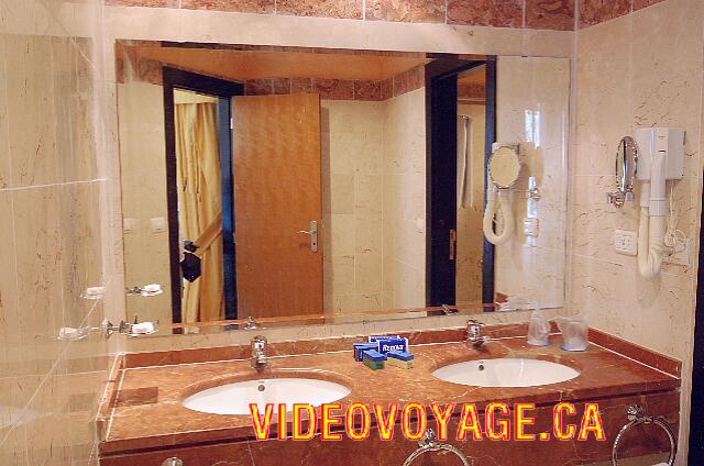 Cuba Varadero blau Varadero The same amenities as the standard room.