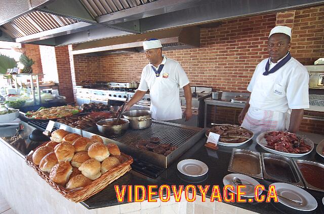 Cuba Varadero blau Varadero Un restaurant style snack bar le jour.