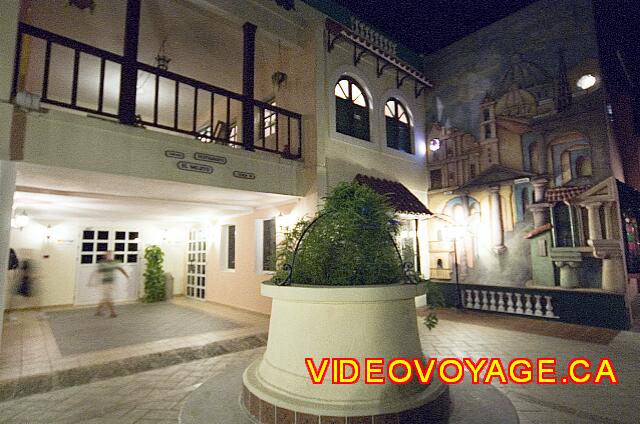 Cuba Varadero Breezes Varadero El frente del edificio que alberga el restaurante El mojito. El restaurante está situado en el segundo piso.