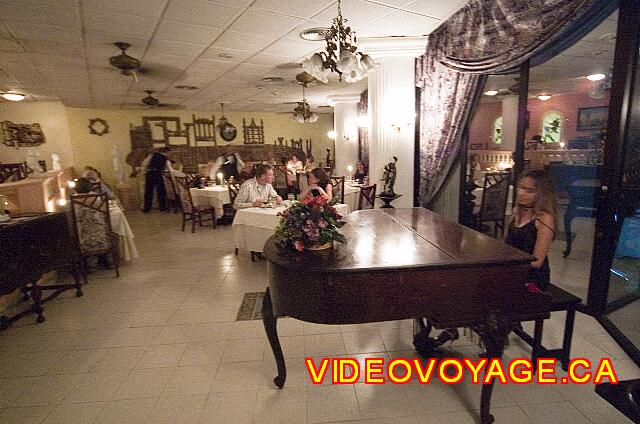 Cuba Varadero Breezes Varadero For an excellent dinner in a romantic atmosphere.