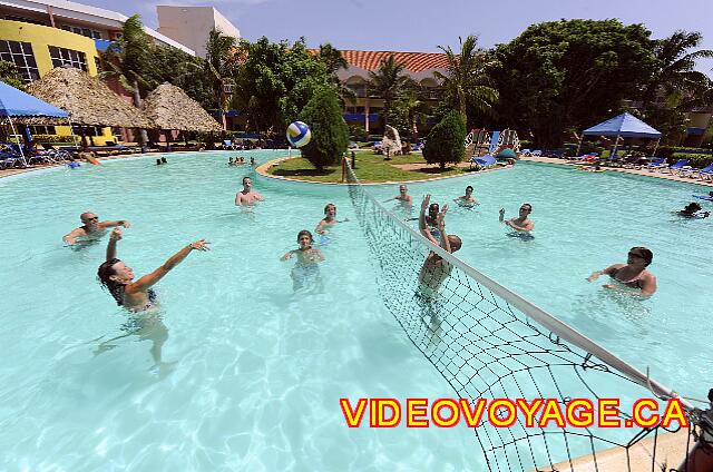 Cuba Varadero Brisas del Caribe Voleibol en la piscina.