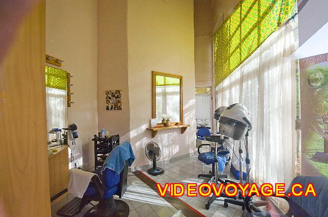 Cuba Varadero Brisas del Caribe Un salón de belleza cerca del gimnasio.