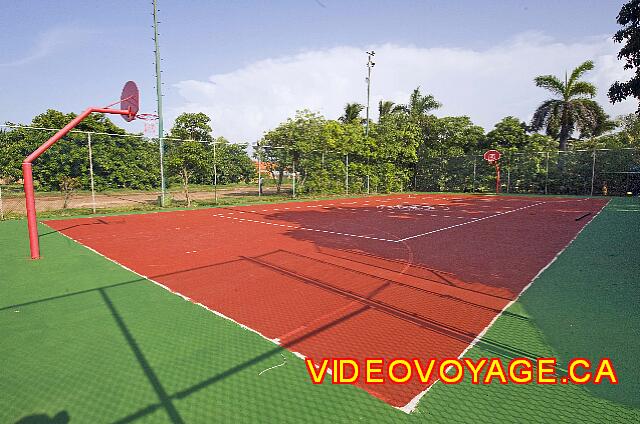 Cuba Varadero Brisas del Caribe Una cancha de baloncesto ...