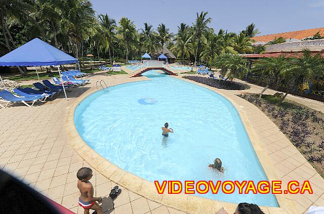 Cuba Varadero Brisas del Caribe Una piscina de secundaria junto a la piscina principal.