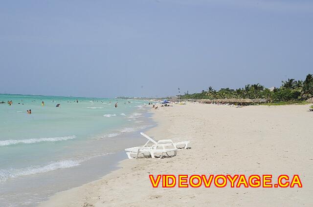 Cuba Varadero Brisas del Caribe Usually there are many walkers on this beach.