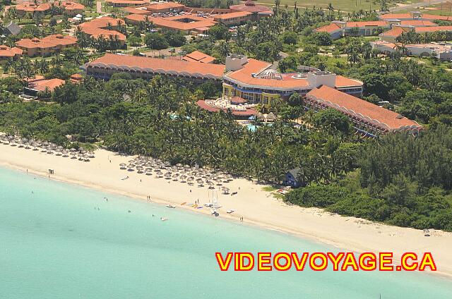 Cuba Varadero Brisas del Caribe Le batiment principal à moins de 100 mètres de la plage.