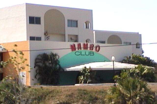 Cuba Varadero Club Amigo Aguas Azules Las habitaciones en la parte cerca de la discoteca no está disponible durante mucho tiempo.