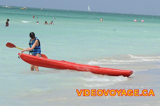 Cuba Varadero Club Amigo Aguas Azules Les départs en kayak sont faciles normalement sur la plage de Varadero, les vagues étant de moyennes intensité.