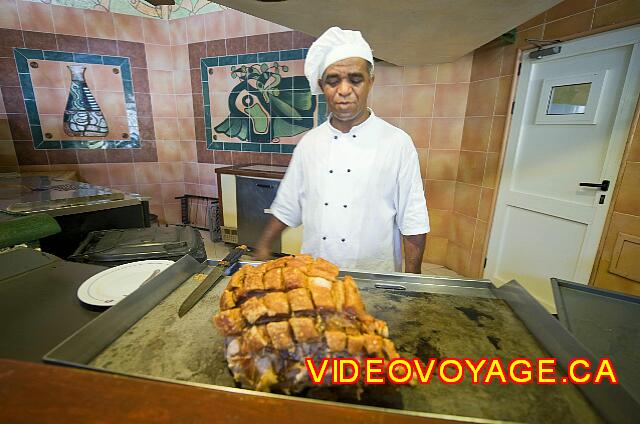 Cuba Varadero Club Amigo Aguas Azules A large piece of meat for dinner.