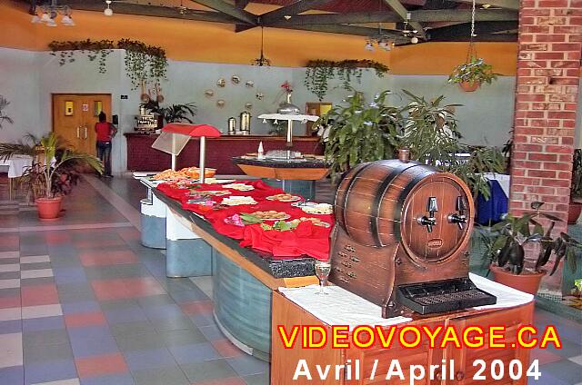 Cuba Varadero Club Amigo Aguas Azules The counter at the back of the restaurant was not as good at the time.