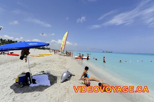 Cuba Varadero Hotel Club Tropical Hacia el oeste, es posible caminar casi 5 kilómetros por la playa.