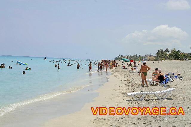 Cuba Varadero Hotel Club Tropical El fin de semana, al este, la playa es muy popular entre los cubanos.