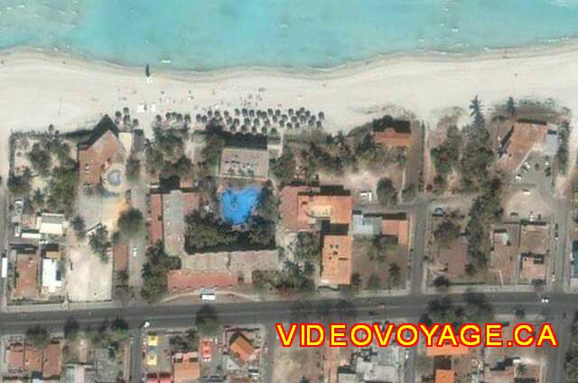 Cuba Varadero Hotel Club Tropical Una vista aérea antes de la reconstrucción de la playa.