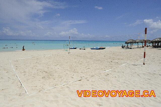 Cuba Varadero Starfish Cuatro Palmas Le volleyball sur la plage.