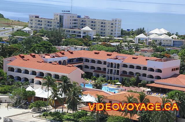 Cuba Varadero Starfish Cuatro Palmas La batiment principal de l'hôtel Cuatro palmas où sont situé les chambres standard.