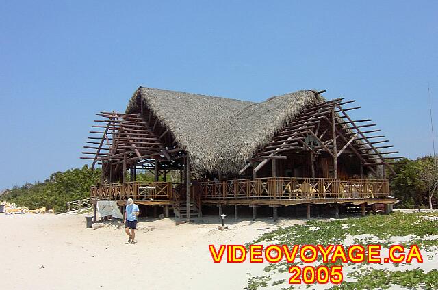 Cuba Varadero Royalton Hicacos Resort And Spa El bar en la playa.