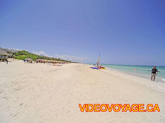Cuba Varadero Royalton Hicacos Resort And Spa Une plage exclusive à l'hôtel qui est relativement longue.