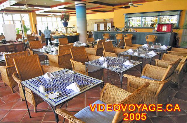 Cuba Varadero Royalton Hicacos Resort And Spa Un restaurante italiano abierto hasta tarde por la noche.