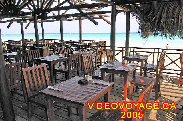 Cuba Varadero Royalton Hicacos Resort And Spa El restaurante de la playa de estilo de El Viejo y el Mar Ranchón.