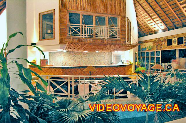 Cuba Varadero Royalton Hicacos Resort And Spa La réception le soir.