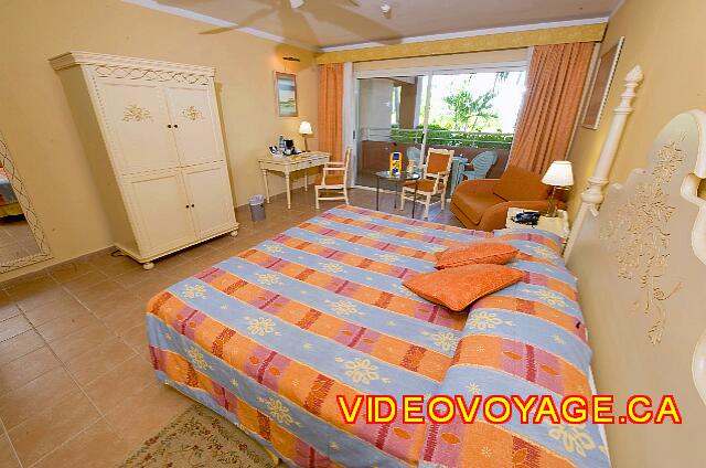 Cuba Varadero Iberostar Varadero With the cabinet which houses the television and the refrigerator to the beds.