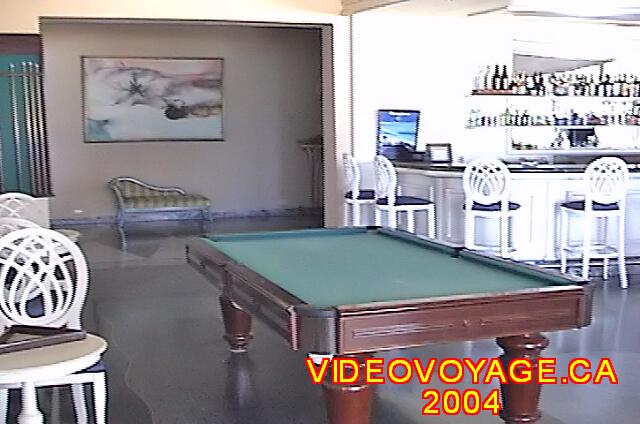 Cuba Varadero International Una mesa de billar en el bar del vestíbulo en 2004.