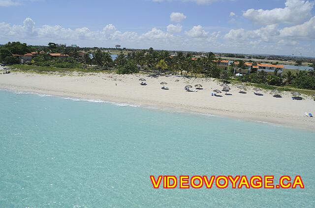 Cuba Varadero Hotel Club Kawama Pour ceux qui aiment la tranquilité.  Il y a des palapas et des chaises longues de disponibles, mais les bars sont assez loins.