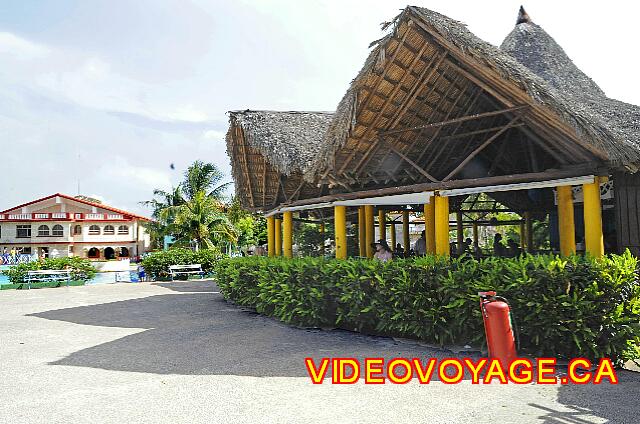 Cuba Varadero Hotel Club Kawama The snack bar near the main pool.